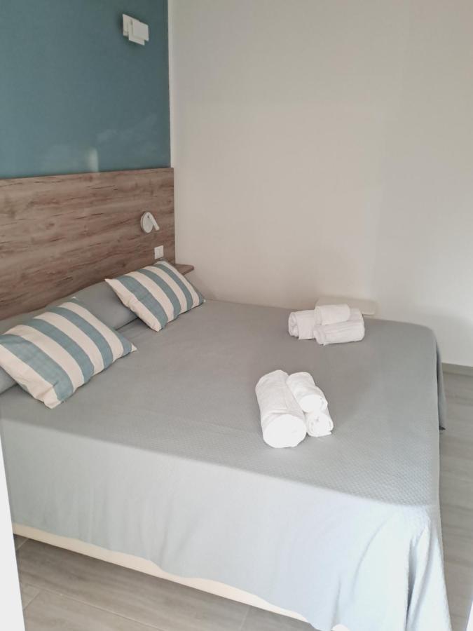 Le Roccette Mare Beach Hotel & Restaurant Тропеа Екстериор снимка